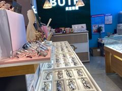 -BUTF美惠眼镜(天通苑万优汇店)