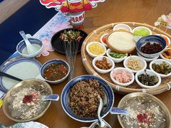 -包整·丝娃娃(一览甲秀楼风景店)