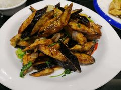 -梅飞酒家(名辉豪庭店)