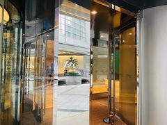 -M Stand(上海人民广场来福士店)