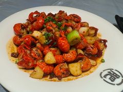 -肥肥虾庄·金牌油焖大虾(汉街SKP店)