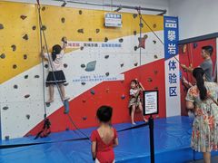 -迪卡侬(民族东店)