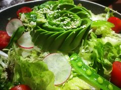 凯撒牛油果沙拉-盘炉forenza·云贵川融合小食堂 ( 钟楼中柳巷店)