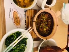 -老乡鸡(上海白玉兰广场店)