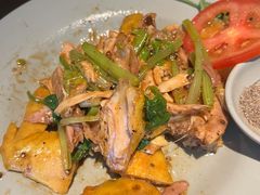 -大头虾越式风味餐厅(光明广场店)