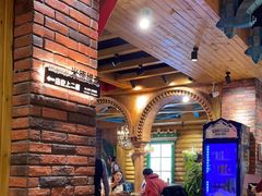 -米德维奇俄式西餐厅(西六道街店)