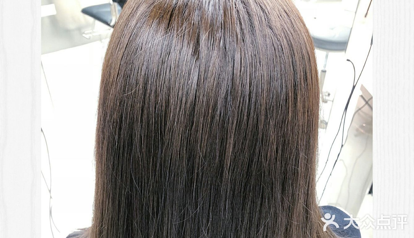 二是新店开业有活动，办会员卡的话首次消费可以打五折