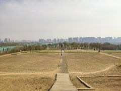 -汉长安城未央宫国家考古遗址公园