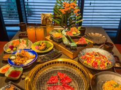 -铭牛烧肉·和牛海鲜自助(高新月牙湖店)