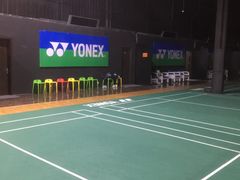 -尤尼克斯羽毛球主题馆