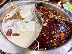 红油鸳鸯锅-成都玉林串串香火锅(三八店)