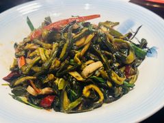 -魏铭鱼头捞饭(晋阳路店)