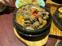 石锅手打牛肉丸-潮堂(环球金融中心店)