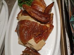 脆皮童子鸡-新白鹿餐厅(嘉兴八佰伴华府店)