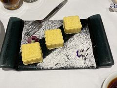 绿豆糕-Yan Ting 宴庭中餐厅(上海静安瑞吉酒店)