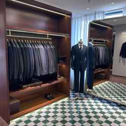 -优刻西服西装定制(金轮国际广场店)