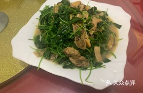 Clam and Bean Sprout Stir-fry