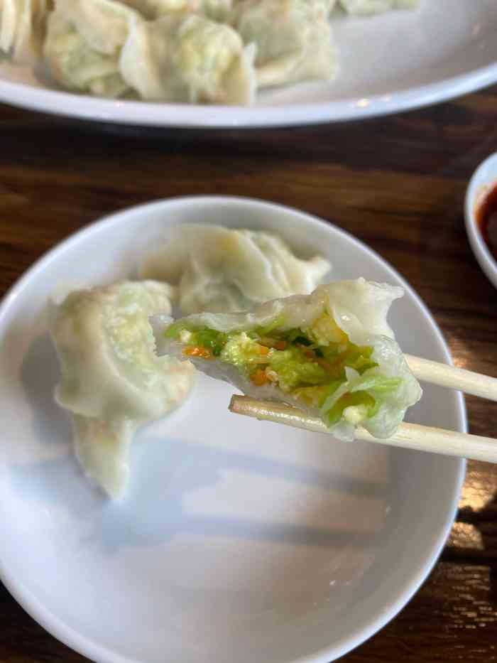 喜福湾虾仁水饺-"新店开业就来吃了,东北人表示味道不错,小.