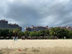 -三亚湾海居铂尔曼度假酒店