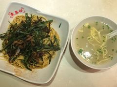 开洋葱油拌面+蛋皮汤-东泰祥生煎馆(重庆北路店)