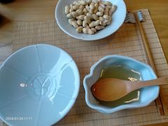 -蟹家大院 · 独揽江景(滨江店)