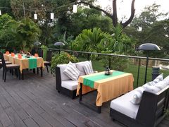 -Palate Angkor Restaurant & Bar