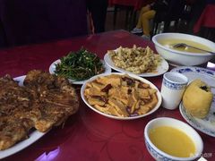 -北京龙庆四季香农家饭庄·灶台鱼·碳烤虹鳟鱼(龙庆峡店)