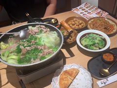 -川堂风·跷脚牛肉·乐山爆炒(宝山日月光店)