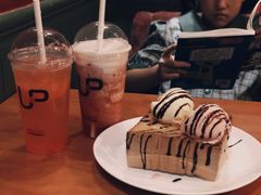-西西弗书店&矢量咖啡(壹方购物中心店)
