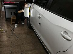 -鲨鱼皮汽车凹陷玻璃修复(静安店)