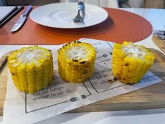 -中茵皇冠假日酒店·棕榈岛湖畔餐厅