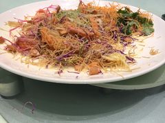 三文鱼捞起-东海海鲜酒家(中信广场店)