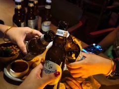 -FOUR PLAY BAR