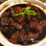 云喃里云南菜(宁海路店)店比较小 在一个巷子了