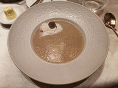 蘑菇汤配黑松露奶油-福楼法餐厅FLO