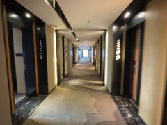 -优逸酒店(柳州窑埠古镇万象城店)