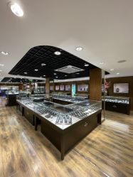 -石古会玉石批发中心