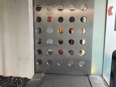 -穹六人间 people 6(岳阳路店)