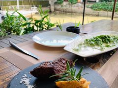 -喜洲吧·江畔老船厂·庭院餐厅(喜临院店)