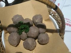 -左庭右院鲜牛肉火锅(金山万达店)
