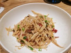 香葱拌笋衣-小大董·烤鸭(凤凰汇店)