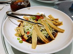 -海派美食·家宴海鲜青岛菜·石锅鲽鱼头(东方城店)