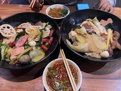 -万记麻辣烫国展总店