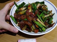 蒜苗腊炒拱嘴-卞氏菜根香·川菜(青羊万达店)