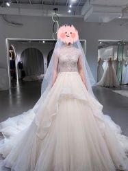 -艾米丽婚纱礼服