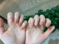 -吉吉靓甲美睫