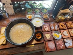 -银米·云南传统过桥米线(双廊黑金冠店)