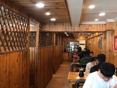 大堂-老东镇啤酒屋海鲜加工·蒸汽海鲜·海鲜烧烤(台东店)