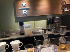 -星巴克臻选(上海中环广场2F店)