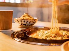 -三清洞摩西韩式年糕火锅(威高广场店)